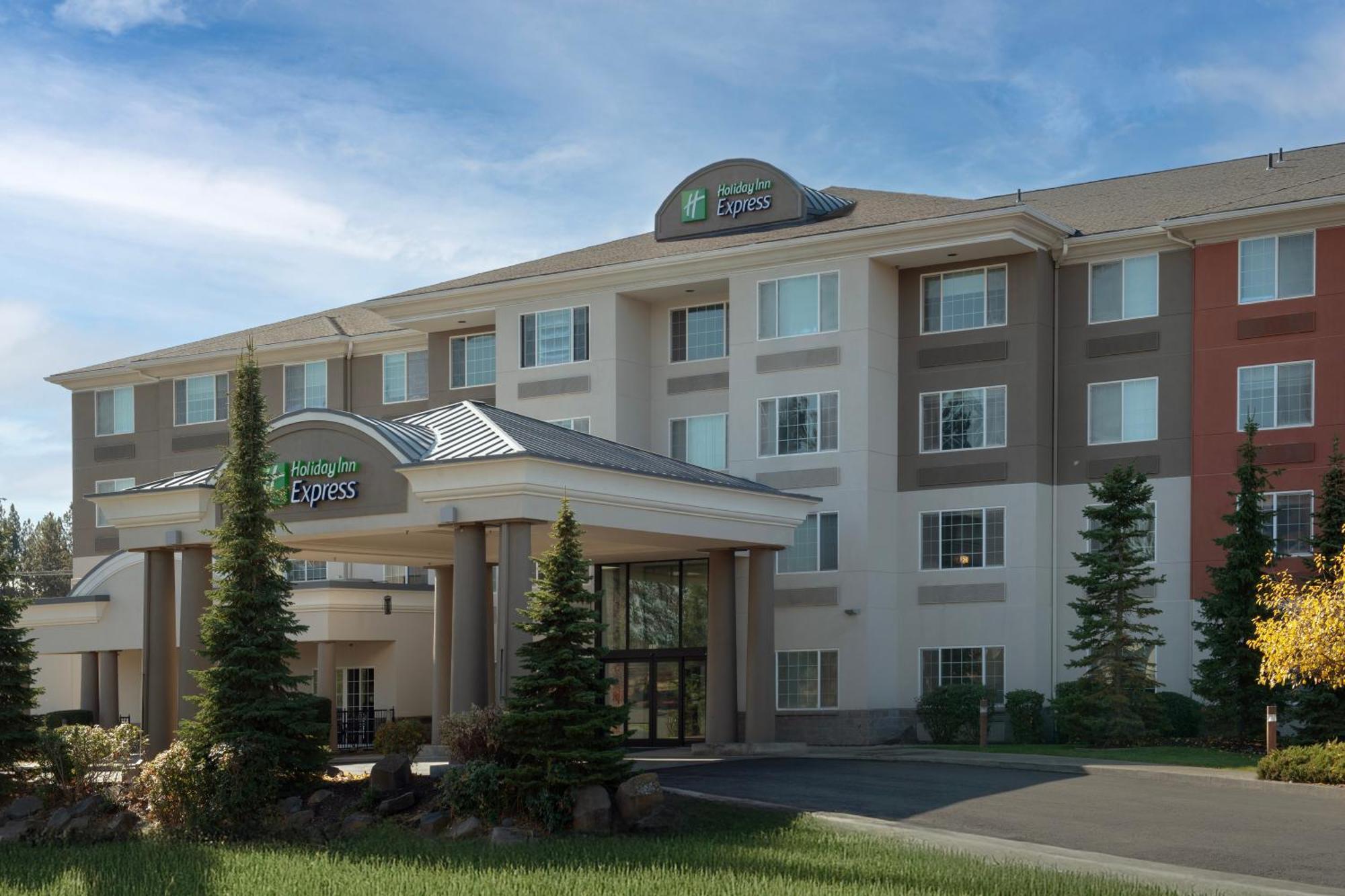 Holiday Express Airport By Ihg Hotel 3*