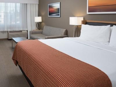 Holiday Express Airport By Ihg Hotel 3*